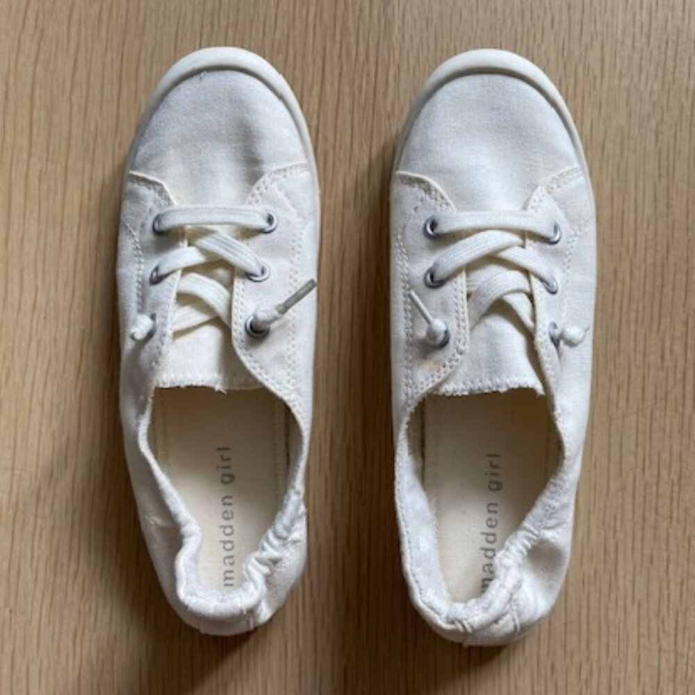 Madden Girl Brette Sneakers